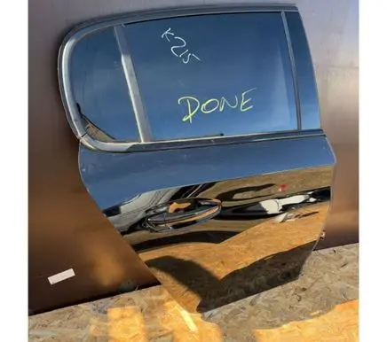 Peugeot 208 II Rear door 