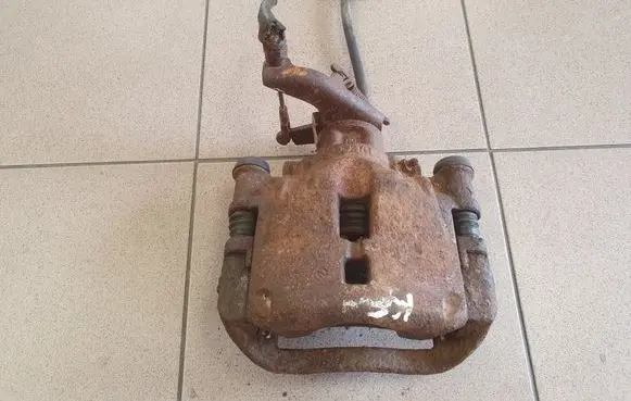 Iveco Daily 4th gen Rear brake caliper