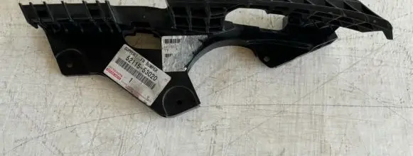 Lexus IS 220D-250-350 Front bumper mounting bracket 5211553020