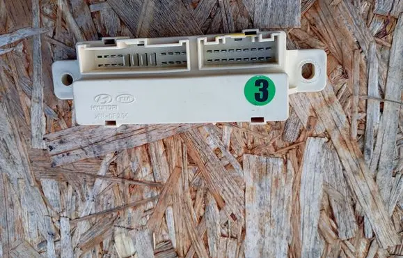 Hyundai i30 Door central lock control unit/module 919402H130
