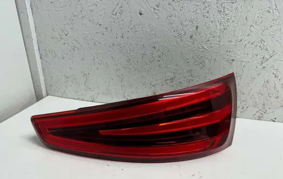 Audi Q3 8U Rear/tail lights 8U0945094H F03490000 AU316T2