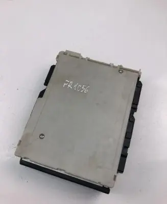 Toyota Camry VIII XV70 Fuse module 8273033Q31