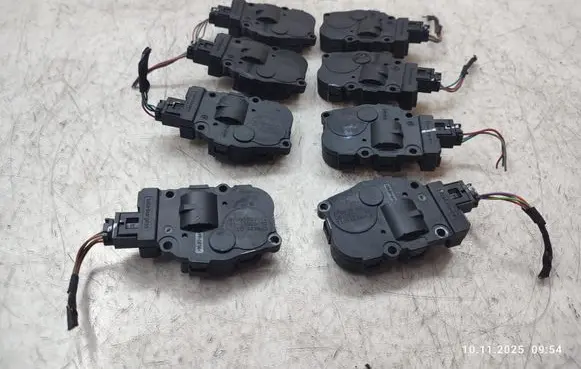 BMW X6 E71 Air flap motor/actuator EFB43603 031020111A T1015556H