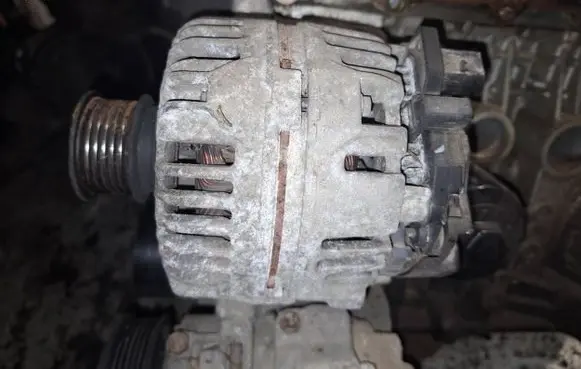 Skoda Roomster (5J) Generator/alternator 037903025 0124325013