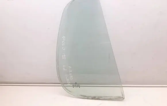 Volkswagen Polo III 6N 6N2 6NF Rear vent window glass 