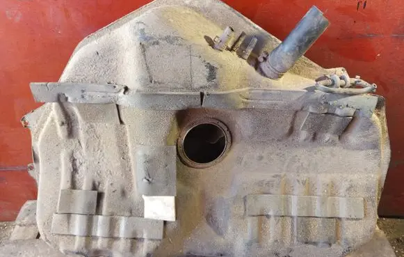 Mazda 323 F Fuel tank 