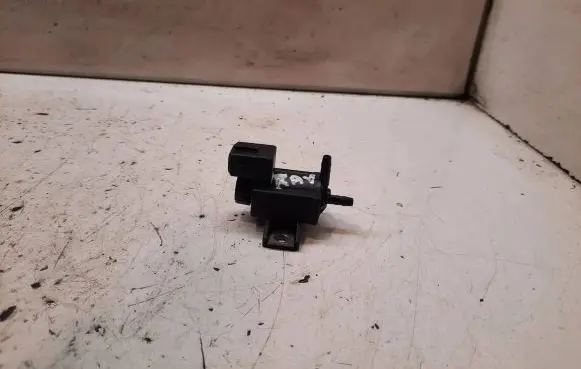 Toyota RAV 4 (XA30) Turbo solenoid valve 258600R010 72828606