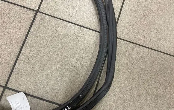 Mercedes-Benz Vito Viano W639 Front door rubber seal A6397210030