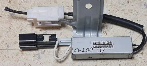 Lexus CT 200H Aerial antenna amplifier 8630076070