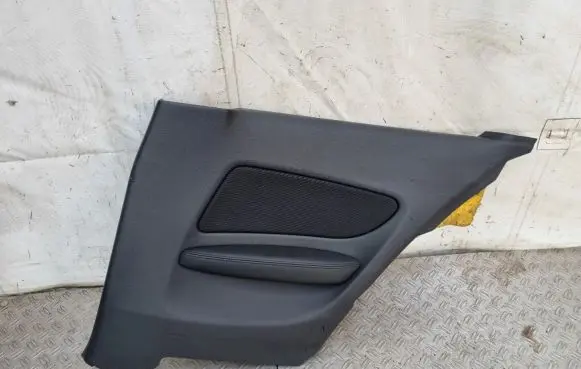 BMW 1 E82 E88 Coupe rear side trim panel 2996097 51432996097 10628510