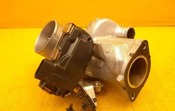 Nissan Qashqai J12 Throttle valve 161186RC0B 2022122402453