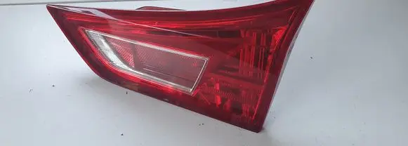 Toyota Auris E180 Tailgate rear/tail lights