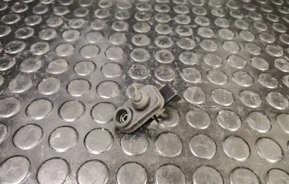 Citroen C4 Aircross Front door sensor 