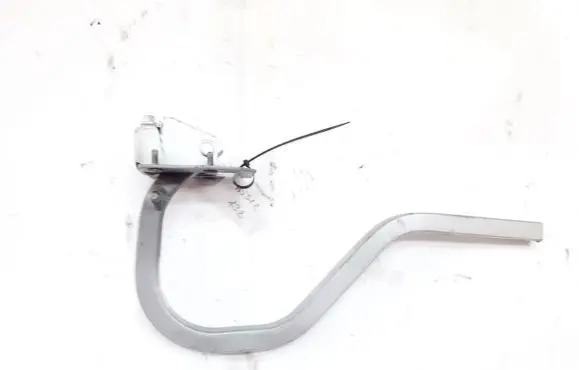 Ford Mondeo MK II Tailgate/trunk/boot hinge 93bbf42701ag