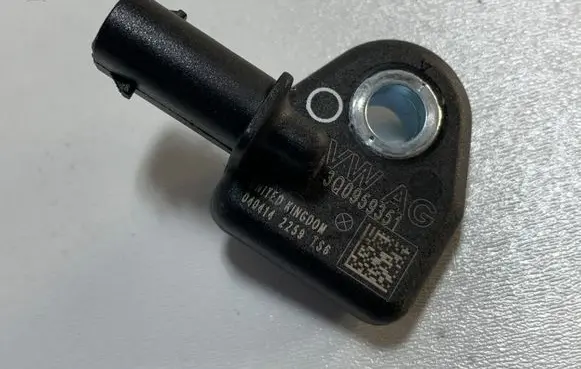 Skoda Octavia Mk3 (5E) Airbag deployment crash/impact sensor 3Q0959351