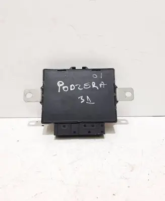 Mitsubishi Pajero Comfort/convenience module MR569614 X4T71931T