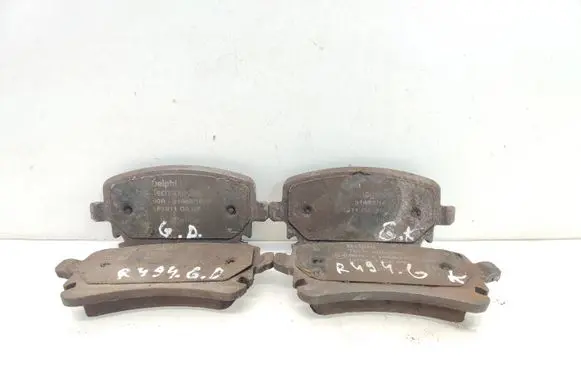 Volkswagen Transporter - Caravelle T5 Brake pads (rear) 