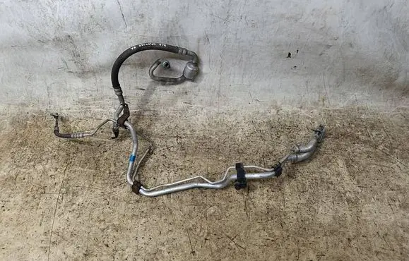 KIA Sportage Air conditioning (A/C) pipe/hose 977753U300S6