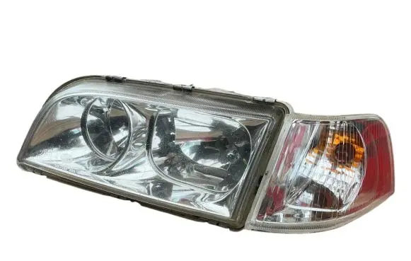 Volvo S40, V40 Headlight/headlamp 30899682 1AG00786133
