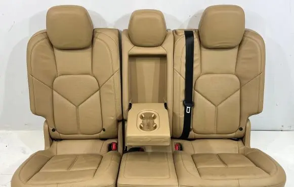 Porsche Cayenne (92A) Second row seats 7P5