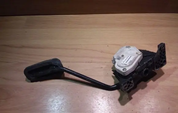 Volvo XC90 Accelerator throttle pedal 6PV00853706 30666658