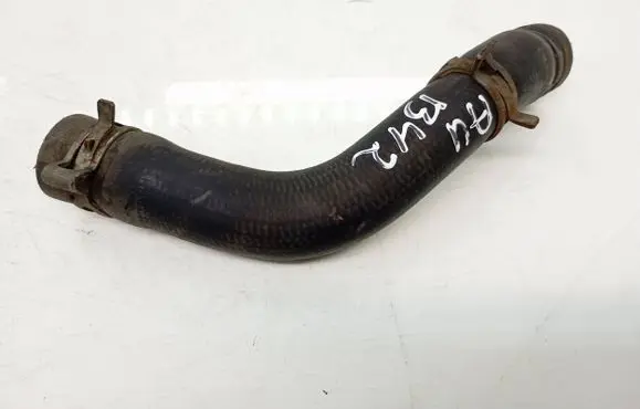 Volvo V40 Engine coolant pipe/hose