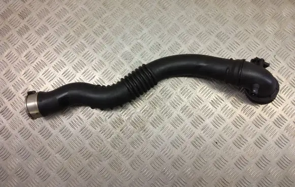 BMW 4 F32 F33 Intercooler hose/pipe 7597592 8608734 7605044