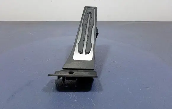 BMW X4 F26 Accelerator throttle pedal 6889820