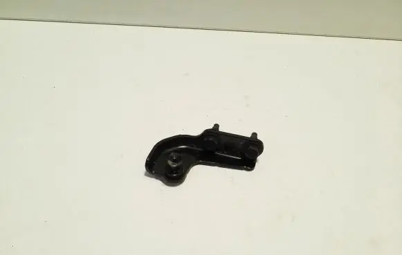 Nissan Qashqai J12 Shock absorber/damper mounting bracket 