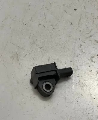 BMW X5 F15 Airbag deployment crash/impact sensor 9224177 12689 160123