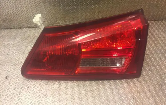 Lexus IS 220D-250-350 Rear/tail lights