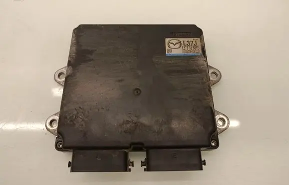 Mazda CX-7 Engine control unit/module L37J18881E
