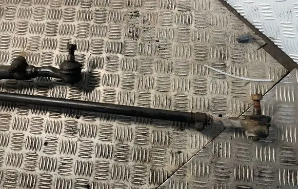 Jeep Cherokee XJ Front coil spring 