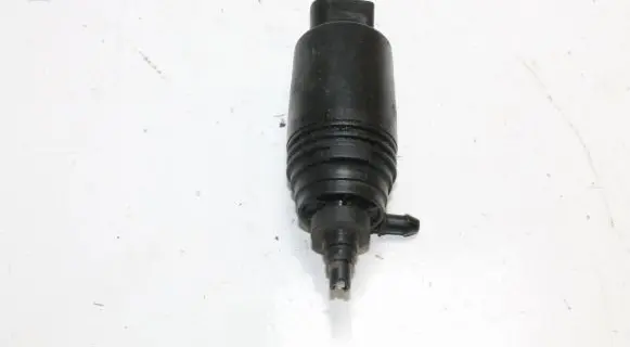Land Rover Range Rover L322 Windscreen/windshield washer pump 67128377612