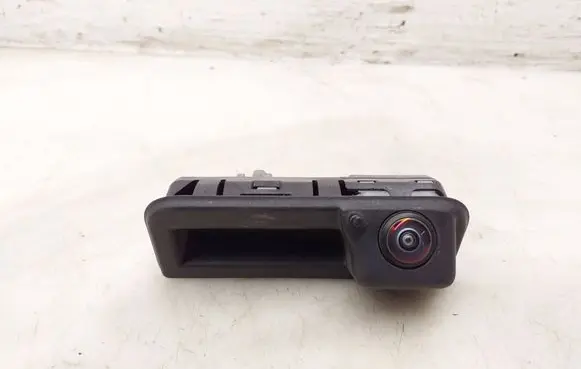 Volkswagen Tiguan Tailgate handle with camera 5LJ827566A