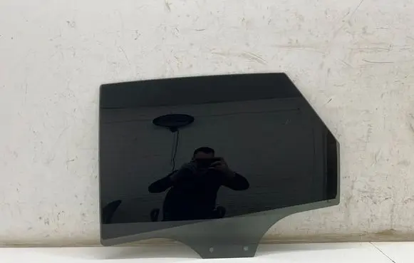 Audi Q5 SQ5 FY Rear door window glass