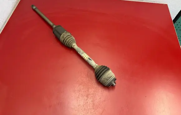 BMW X3 G01 Front driveshaft 8643184