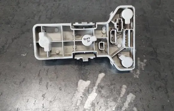 Volkswagen PASSAT B5.5 Tail light bulb cover holder 3B5945257