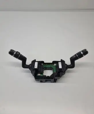 Wiper turn signal indicator stalk/switch