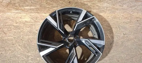 Audi RS6 C8 R22 alloy rim 4K0601025R K827K55