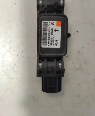 Suzuki Grand Vitara II Airbag deployment crash/impact sensor 3893065J30 W002T11871 0456020910