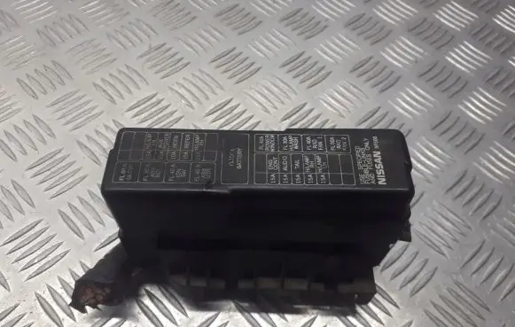 Nissan Primera Fuse box cover 7154-3078