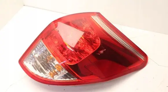 Toyota RAV 4 (XA30) Rear/tail lights