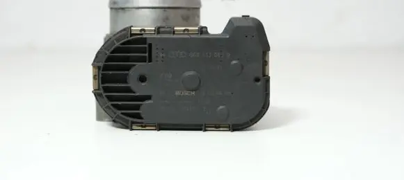 Audi A4 S4 B5 8D Throttle valve 06B133062B