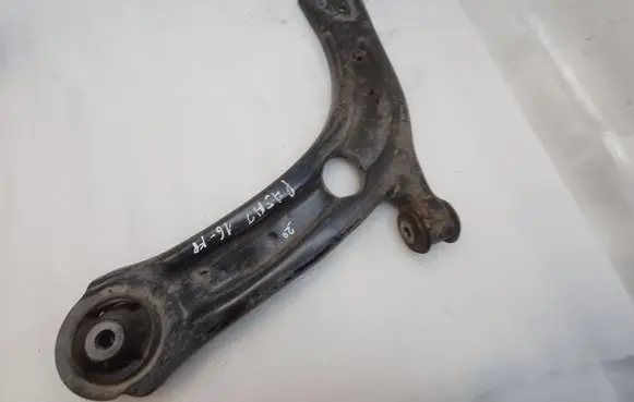 Front lower control arm/wishbone