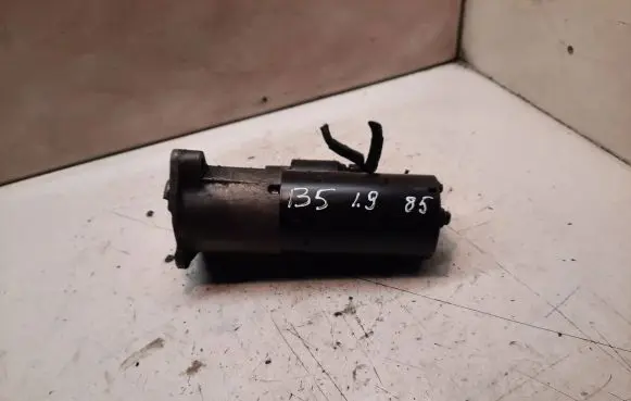 Volkswagen PASSAT B5 Starter motor 0001124020