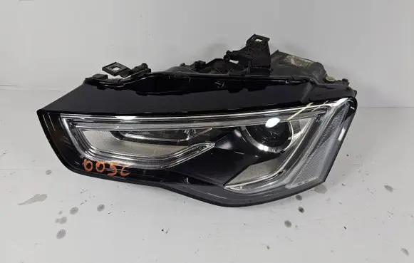 Audi A5 8T 8F Headlight/headlamp