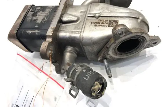 Volvo XC60 EGR valve cooler 32240785
