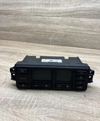 Audi A4 S4 B5 8D Climate control unit 5HB00760800