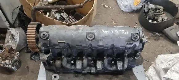 Engine head